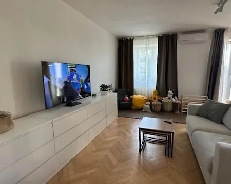 Apartment Urban - Old Town Charm Bratislava