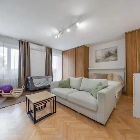 Daire Urban - Old Town Charm Bratislava